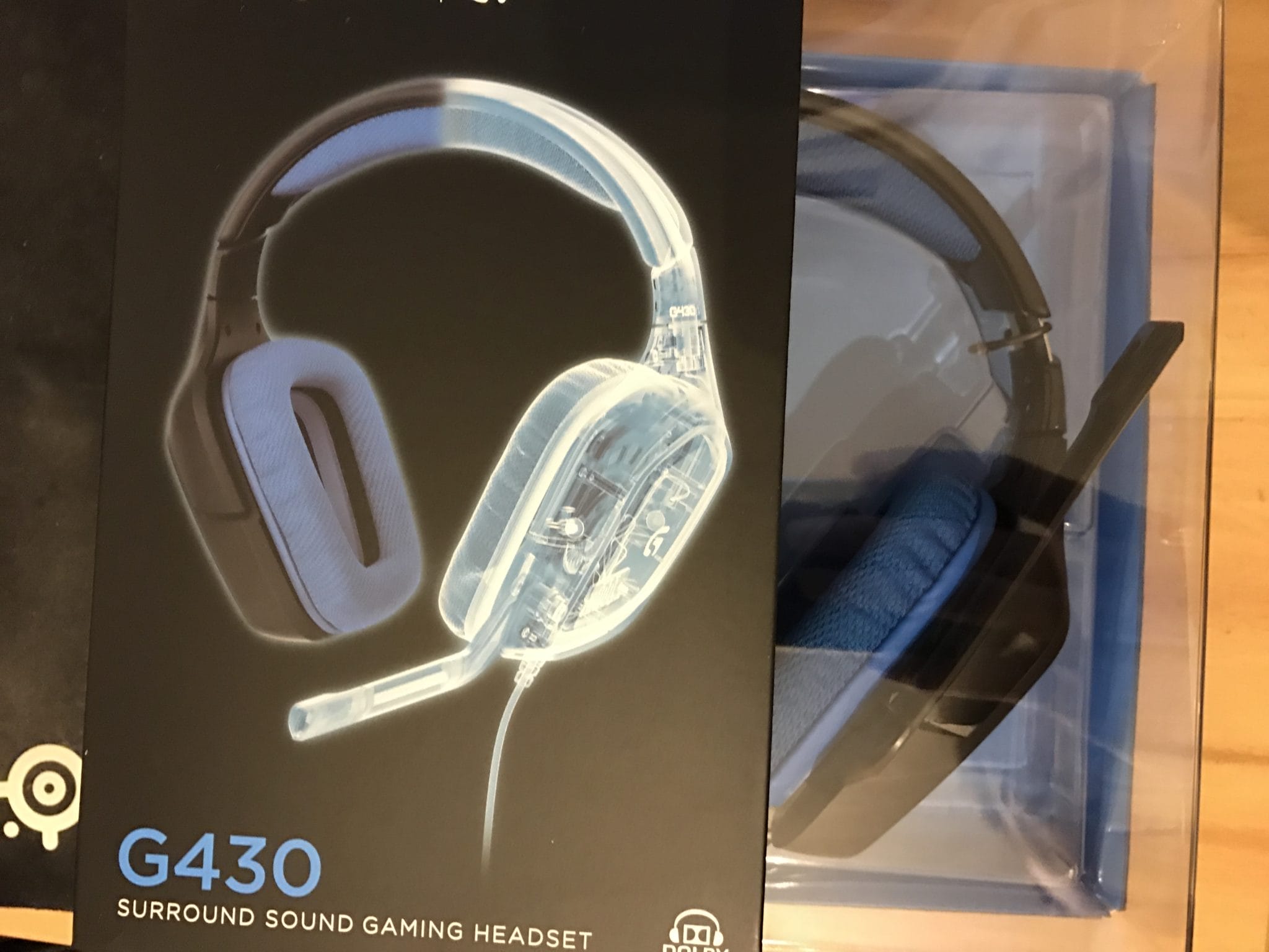 Logitech G430 mit Verpackung
