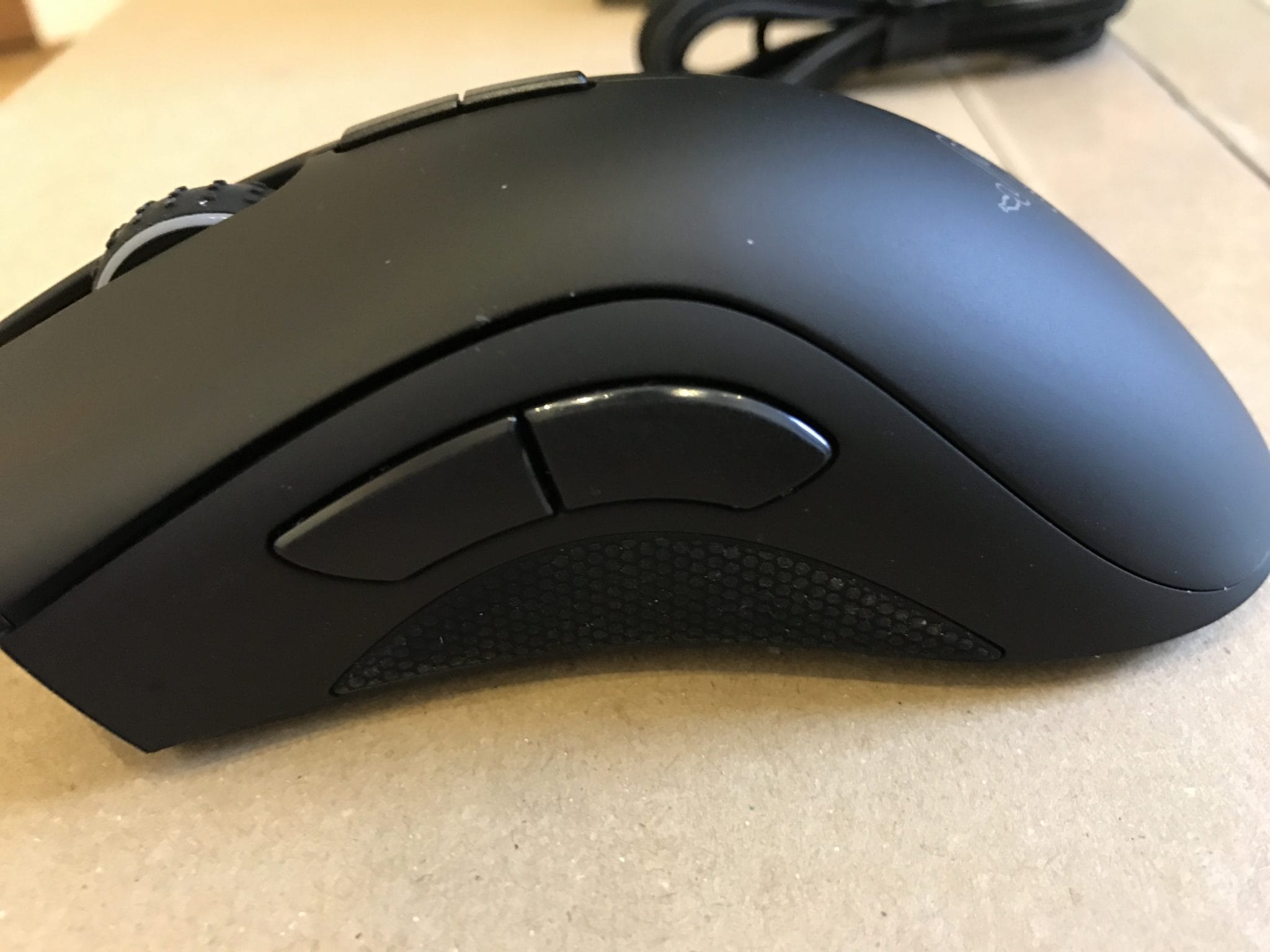 Razer Deathadder Elite Seitenansicht